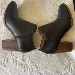 Franco Sarto • Stacked Heel Ankle Bootie